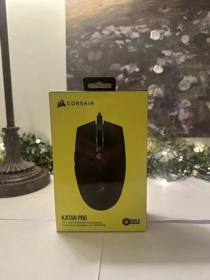 CORSAIR - BRAND NEW - KATAR PRO ULTRA LIGHT GAMING MOUSE - 12,400 DPI sensor - Image 1 of 4