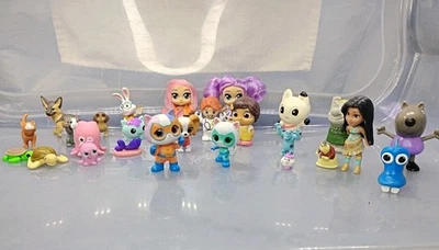 Lot Of 26 Disney Doorables,Super Kitties Pixar & Itty Bitty Prettys Angel High - Image 1 of 4