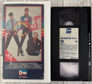 Grandview USA VHS Jamie Lee Curtis Jennifer Jason Leigh Joan & John Cusack 1984 - Bild 1 von 3