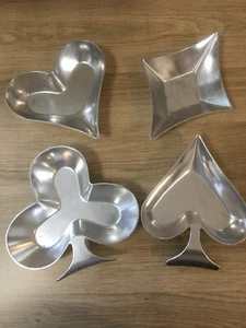 Vintage Serving Snack Dishes Card Suits, Diamond, Heart, Spade and Club - Picture 1 of 3