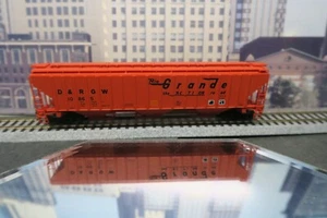 INTERMOUNTAIN HO SCALE DRG-02 D& RGW 10865 3 BAY COVERED HOPPER ! VERY NICE! - Picture 1 of 22
