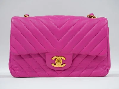 Bolso de Hombro CHANEL Clásico Solapa Patrón en Forma de V Cadena Oro Rosa Mujeres Clásico Foto 1 de 4