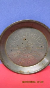 Vintage Mrs Smith's Pie Plate Metal Pan Tin Mello-Rich 9.5 Inch Rustic - Picture 1 of 2