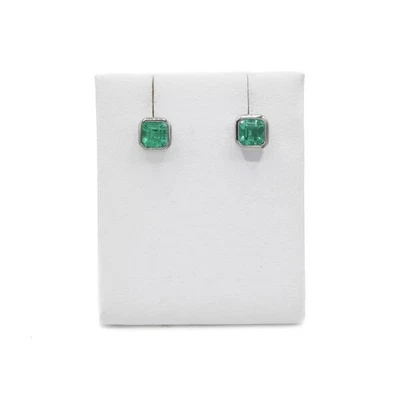 1 Paar Ohrstecker mit kolumbianischen Smaragden 1,04 ct. in 18 Kt. 750 Gold - Bild 1 von 4