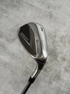 Club de Golf Taylormade Stealth Approach Gap Wedge 49 Grados Eje de Acero Regular - Imagen 1 de 7