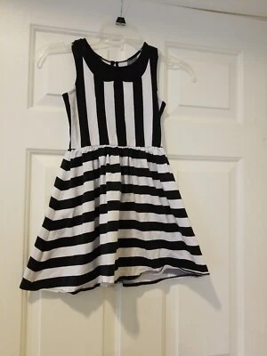 Mini Vestido Total Girl Niñas Talla 6/7 Blanco y Negro Sin Mangas 95% Algodón Foto 1 de 3