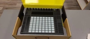 ABLETON PUSH 2 | INCLUDES BOX AND POWER SUPPLY/ADAPTERS | (2302342-1) - Imagen 1 de 5