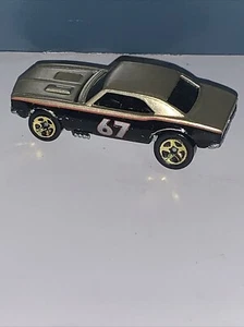 Vintage 1982 Hot Wheels 1967 Camaro #67 or et noir Mattel voiture moulé sous pression - Photo 1 sur 8