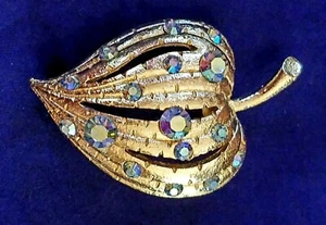 Vintage Gold-Tone and Rhinestone Leaf Brooch Pin Costume Jewelry - Picture 1 of 3