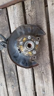 2005-2010 Scion TC Front Left Driver Spindle Knuckle FWD Assembly  Oem - Image 1 of 4