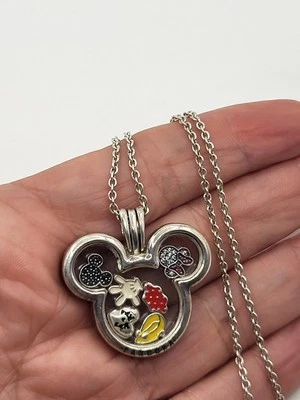 Collar Medallón Flotante Cabeza de Mickey Disney 6 Dijes 925 Extremadamente Raro Foto 1 de 4