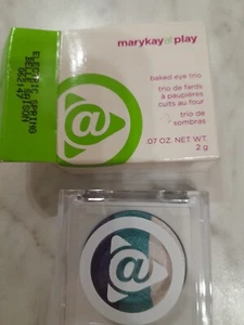 Mary Kay At Play Baked Eye Trio Eclectic Spring NIB - Picture 1 of 3