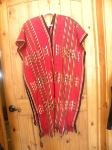 VINTAGE 70'S WOOL HAND WOVEN EMBROIDERED SERAPE/PONCHO - Picture 1 of 8