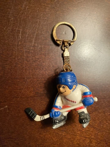 NHL HOCKEY NEW YORK RANGERS PLAYER SKATER KEY CHAIN LIL SPORTS BRAT 1986 Cover