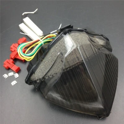 LED Tail Light Smoke Integrated Turn Signal Fit For 2004 2005 2006 Yamaha YZF R1 - Imagem 1 de 4