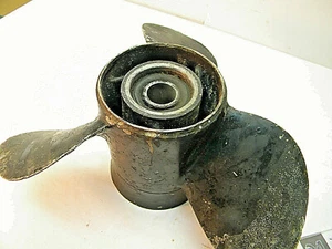 3 Blade Boat Propeller; 15 spline, 48-36010-23,  14RP Water sports, Boat repair - Picture 1 of 3
