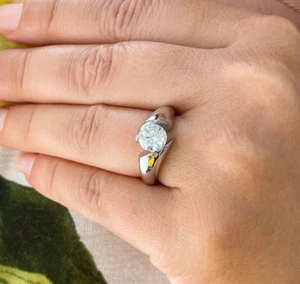 14K White Gold Round Simulated Diamond Engagement Ring Tension Solitaire 1.00ct - Picture 1 of 12