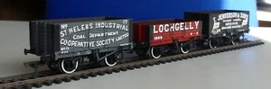 Bachmann 37-075K5 Private Owners Wagons 3 Pack, Near Mint, Boxed - Picture 1 of 9