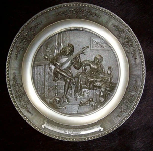 WMF Zinnteller "Der Lautenspieler", 26,3 cm, 600 gramm - Bild 1 von 2