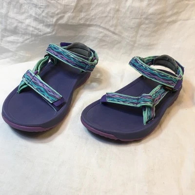 Сандалии Teva Hurricane XLT 2 фиолетовые 1019390C молодежный размер 3Y - Изображение 1 из 4