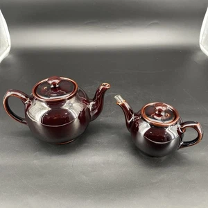 Set Of Two Dark Brown Teapot Pots With Cute Sweater For Larger Pot - Picture 1 of 5