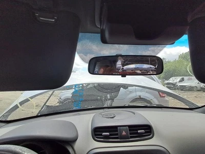 Used Front Center Interior Rear View Mirror fits: 2014 Kia Soul w/o automatic di - Image 1 of 4