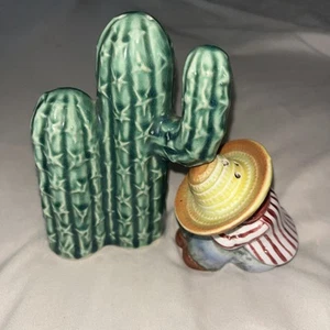 MCM 50s Siesta Hombre Mexicano Sombrero y Cactus Vintage Salero y Pimentero Japón - Imagen 1 de 10