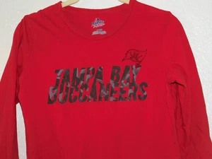 Tampa Bay Buccaneers Womens T Shirt Small Red Adult Shirt NFL Football - Picture 1 of 5