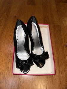 BCBG Peep Toe Heels - Black Patent and Soft Leather with Bow - Size 8.5 - Picture 1 of 8