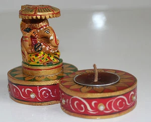 Ganesha en Bois Ganesh Statue Ganpati Bougie Light Support Main Peint Crafted - Picture 1 of 3
