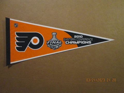 NHL Philadelphia Flyers Vintage 2010 Eastern Conference Champions Logo Pennant Cover