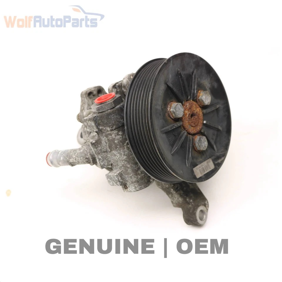 2013-2015 BMW X1 3.0L - Power Steering PUMP W/ Pulley 6779244 - Изображение 1 из 4