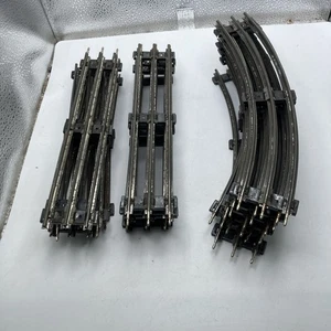 Lot of 17 O Gauge 3-Rail Metal Straight and Curved Track Sections. - Picture 1 of 11