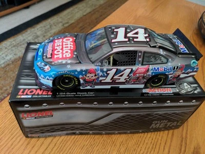 2011 Action Tony Stewart #14 Sam Bass Holiday Gun Metal escala 1/24 Foto 1 de 2