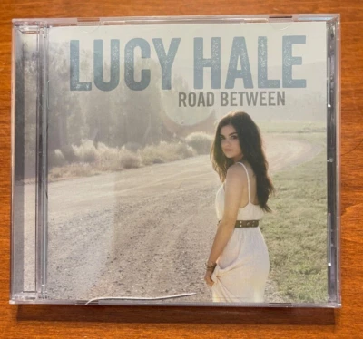 Road Between - Audio CD By Hale, Lucy - VERY GOOD Foto 1 de 4