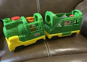 Fisher Price Little People Friendly Passenger Train - inkl. 4 Figuren - funktioniert - Bild 1 von 12