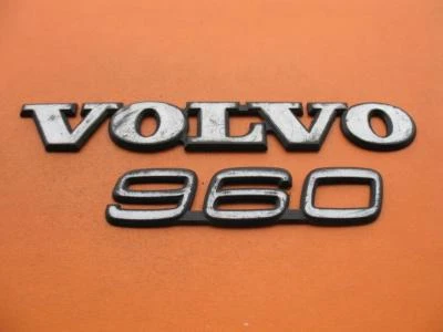 94 95 96 97 98 VOLVO 960 TAPA PUERTA MALETERO TRASERO EMBLEMA LOGOTIPO INSIGNIA SIGNO SÍMBOLO CONJUNTO 2 Foto 1 de 4