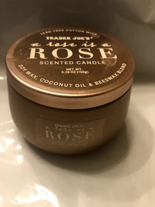 Trader Joe’s ROSE Duftkerze saisonal LIMITED EDITION 5 oz Floral - Bild 1 von 5