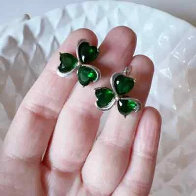 Stunning 925 Sterling Silver Clover Earrings - Emerald Green Cubic Zirconia - Image 1 of 4