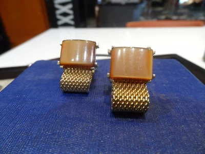 Vintage Estate Mesh Wrap Shirt Gold tn Cufflinks caramel brown lucite - Image 1 of 2