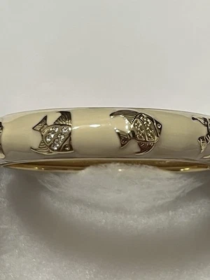 Brazalete con bisagras TALBOTS para mujer chapado en oro blanco esmalte ángel pez Foto 1 de 4