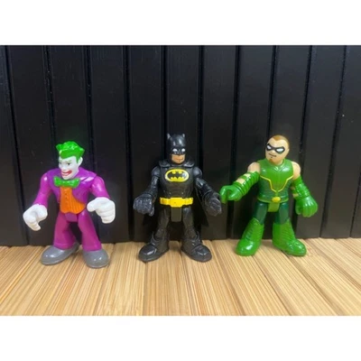 Paquete Fisher Price Imaginex Figura de Acción Batman Joker Flecha Verde DC Comics Foto 1 de 4