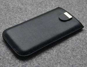 Lederhülle für iPhone. Tasche mit Zugband. Kostenlose Personalisierung - Bild 1 von 13