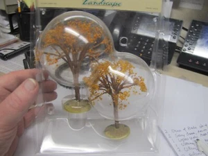 Lemax 04457 2000 Fiore d'Arancio, Set di 2 Alberi, Piccolo, Ritirato, Custodia Originale - Foto 1 di 8