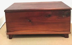 Vintage Wood Chest Hand Crafted Pine Glove Dresser Keepsake Trinket Jewelry Box - Picture 1 of 8