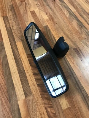 Land Rover Discovery Rear View Mirror (Pt:AWR2147) - Image 1 of 4