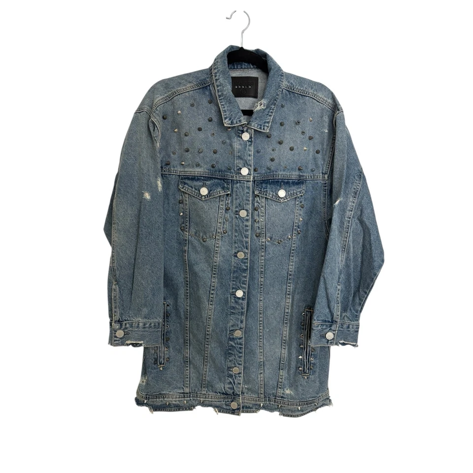 Chaqueta de mezclilla Blank NYC para mujer grande azul Jean con tachuelas desgastado algodón de gran tamaño Foto 1 de 4