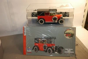 TIM & STRUPPI Tintin Taxi Eastdown Modellauto 29962 Moulinsart 1/24 - Picture 1 of 3