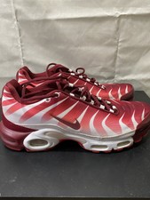 maroon air max plus