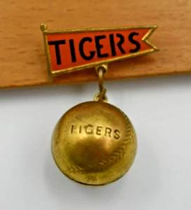 Vintage Detroit Tigers Enamel Pin - Picture 1 of 7